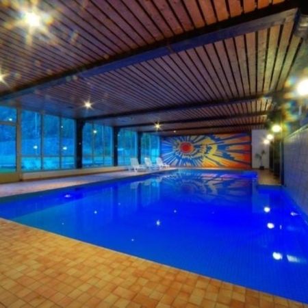 Moderne Dachwohnung Naehe Zermatt Mit Balkon Tasch Exterior photo